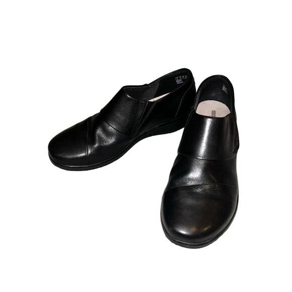Clarks Collection Soft Cushion Leather Shoe Slip On Women 8.5 W Black‎ - Picture 2 of 9